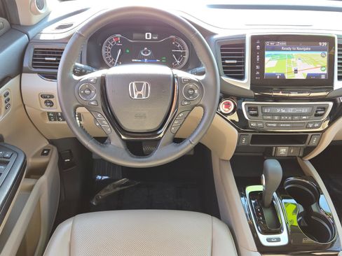 Used 2018 Honda Ridgeline RTL-E image 12