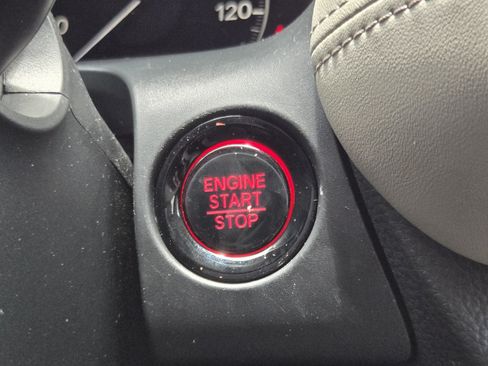 Used 2026 Honda HR-V LX image 17