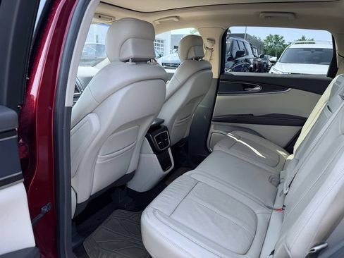 Used 2016 Lincoln MKX Reserve w/ Enhanced Security Package AWD/4WD image 24