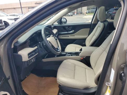 New 2026 Lincoln Corsair Reserve AWD/4WD image 12