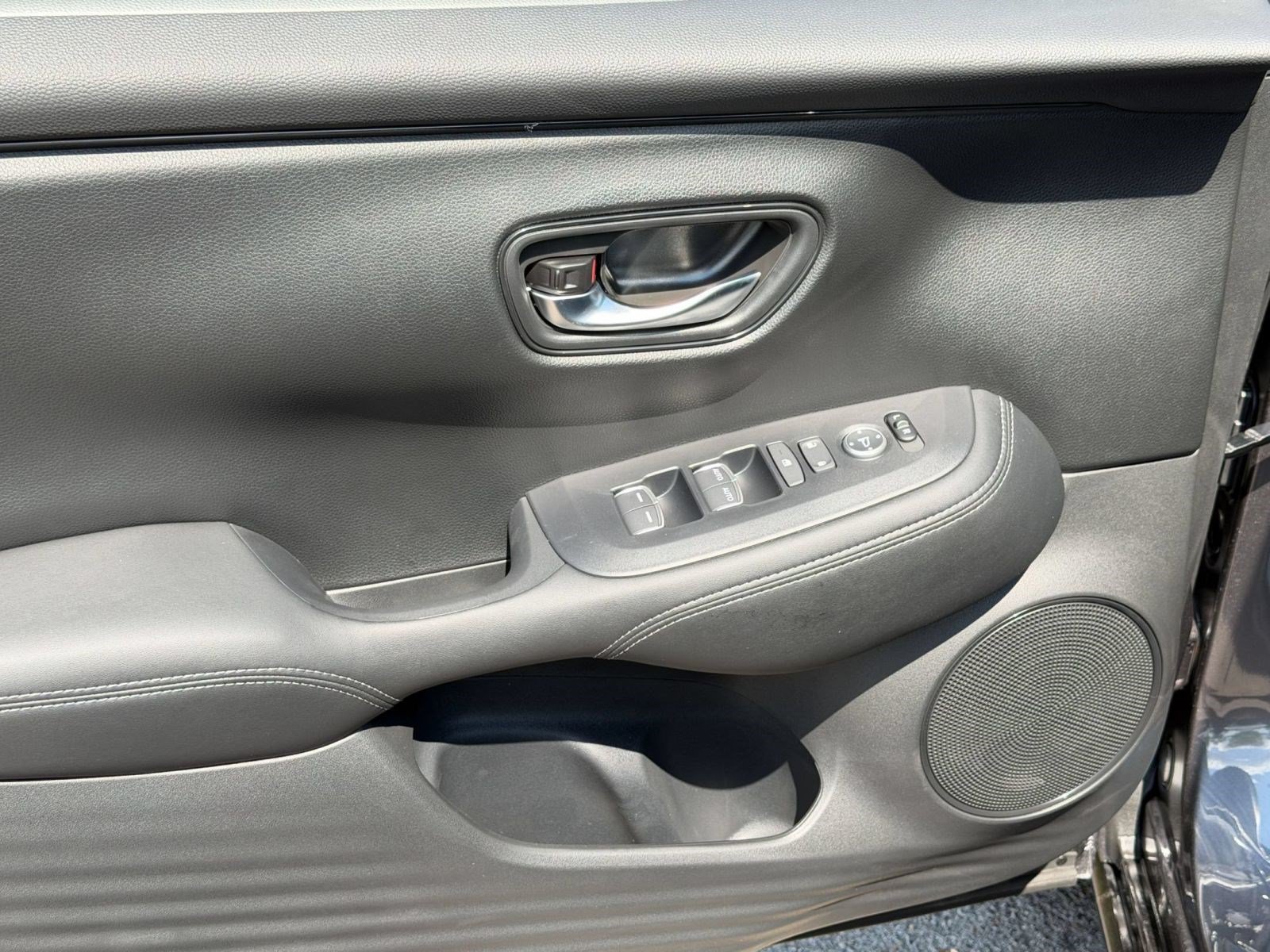 New 2027 Honda HR-V EX-L image 14