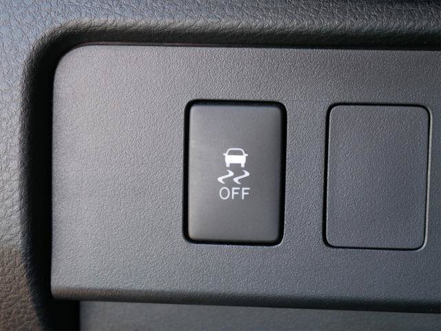 Certified 2023 Toyota Tacoma SR5 AWD/4WD image 30