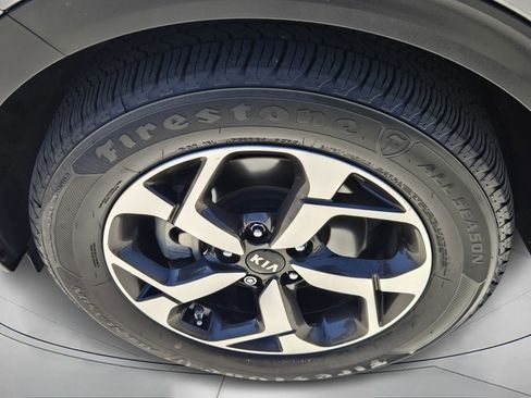 Used 2022 Kia Sportage LX image 9