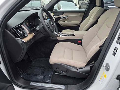 New 2026 Volvo XC90 B6 Plus w/ Protection Package Premier image 23