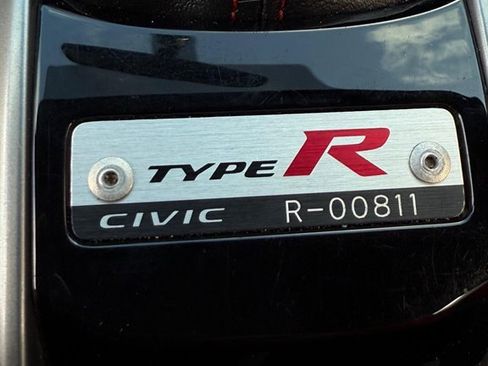 Used 2017 Honda Civic Type R image 27