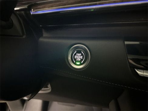 Used 2021 Cadillac Escalade ESV Sport Platinum image 17