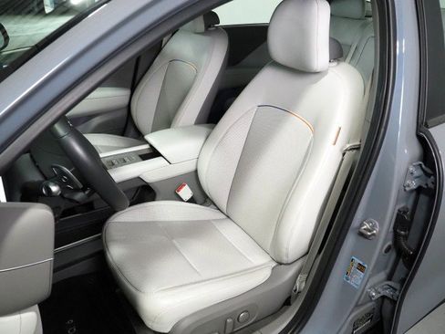 Used 2024 Hyundai Ioniq 6 SEL image 13