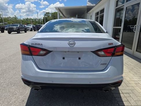 Used 2024 Nissan Altima 2.5 SR AWD/4WD image 7