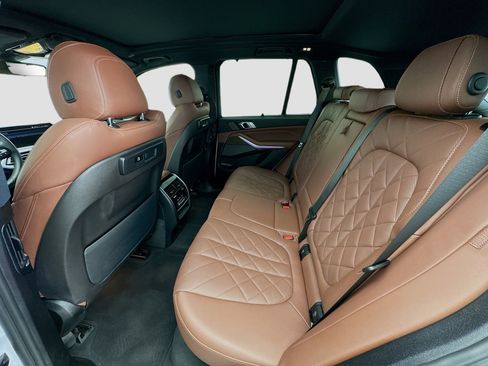 Used 2023 BMW X5 xDrive45e w/ Executive Package image 16