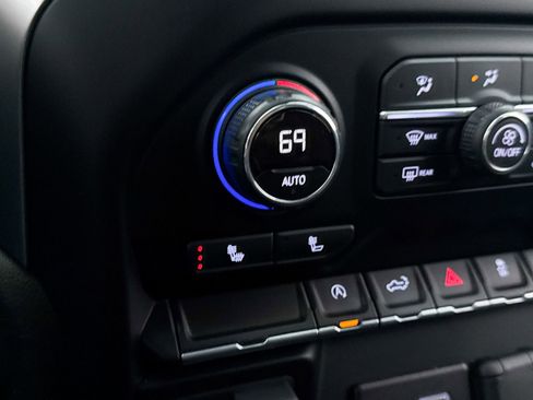 Used 2019 Chevrolet Silverado 1500 LT w/ All-Star Edition image 26