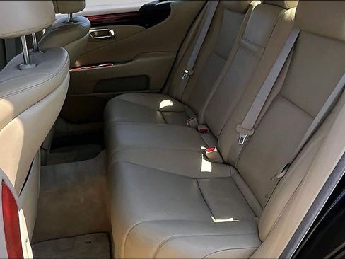 Used 2009 Lexus LS 460 RWD image 20
