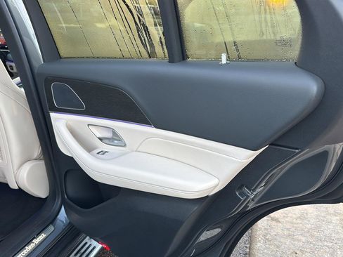 Used 2024 Mercedes-Benz GLE 350 4MATIC image 13