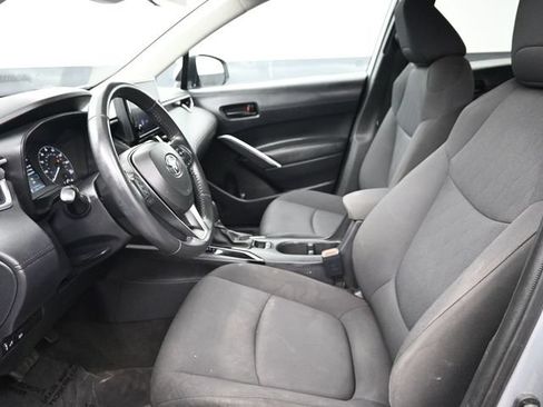 Used 2024 Toyota Corolla Cross LE FWD image 7