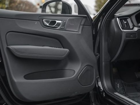 New 2026 Volvo XC60 B5 Ultra w/ Protection Package Premier image 39