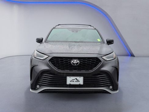 Used 2021 Toyota Highlander XSE image 12