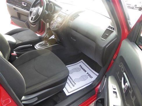 Used 2013 Kia Soul + image 17