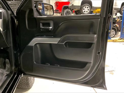 Used 2019 Chevrolet Silverado 1500 LT w/ All Star Edition image 22