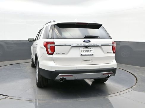 Used 2016 Ford Explorer Limited w/ Equipment Group 301A FWD image 8