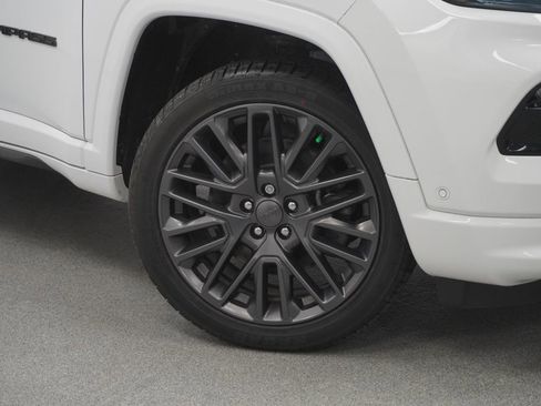 Certified 2023 Jeep Compass High Altitude w/ Driver Assist Group I AWD/4WD image 5