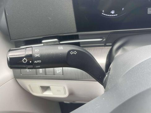 Used 2024 Hyundai Kona SEL AWD/4WD image 24