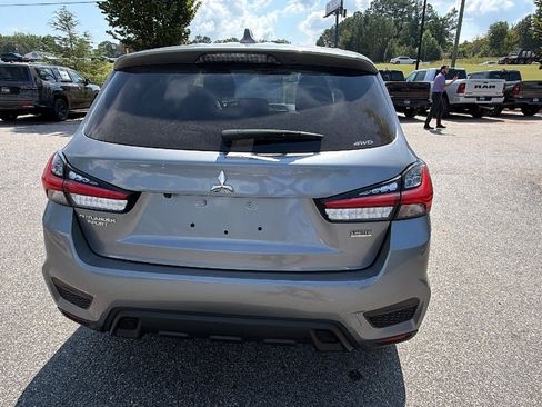 Used 2025 Mitsubishi Outlander Sport AWD image 9