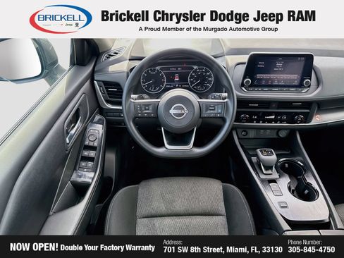 Used 2024 Nissan Rogue SV FWD image 17