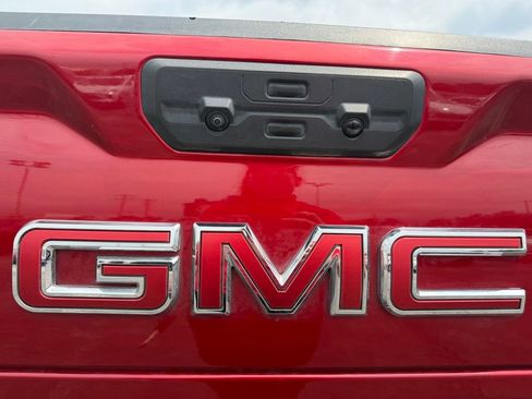 Used 2023 GMC Sierra 1500 SLT AWD/4WD image 15