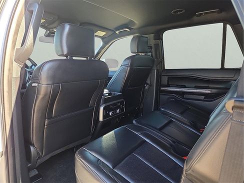 Used 2020 Ford Expedition Max XLT w/ Equipment Group 202A image 10