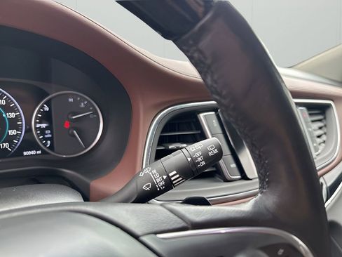 Used 2019 Buick Enclave Avenir w/ Avenir Technology Package image 33