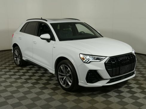 Used 2023 Audi Q3 2.0T Premium Plus w/ Premium Plus Package AWD/4WD image 1