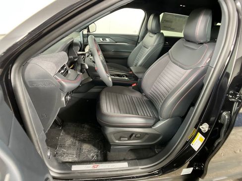 New 2026 Ford Explorer ST-Line image 30