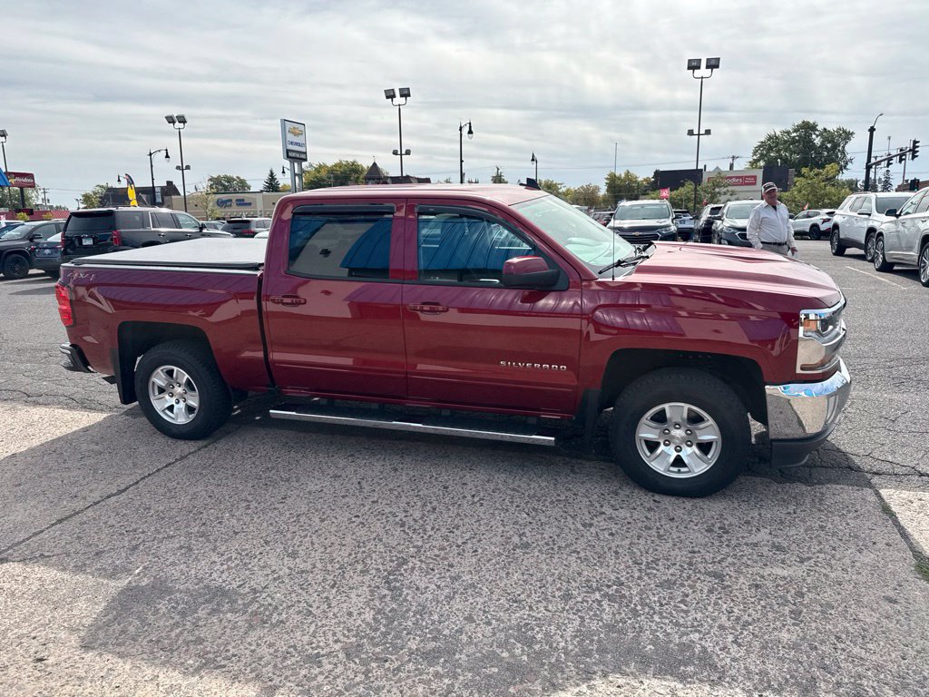 Used 2018 Chevrolet Silverado 1500 LT w/ All Star Edition AWD/4WD image 9