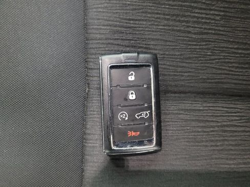 Used 2021 Jeep Grand Cherokee L Laredo w/ Luxury Tech Group I AWD/4WD image 32