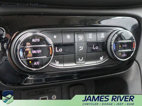 Used 2023 Buick Encore GX Essence w/ Advanced Technology Package AWD/4WD image 37