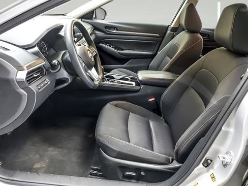 Used 2023 Nissan Altima 2.5 SV image 8