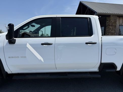 Used 2023 Chevrolet Silverado 2500 Custom AWD/4WD image 33