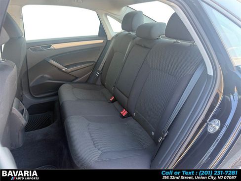 Used 2018 Volkswagen Passat 2.0T S FWD image 16