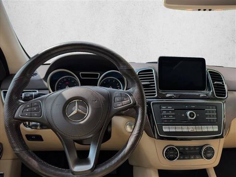 Certified 2017 Mercedes-Benz GLS 550 4MATIC image 17