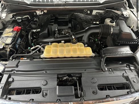 Used 2017 Ford F150 XLT w/ Equipment Group 302A Luxury image 34