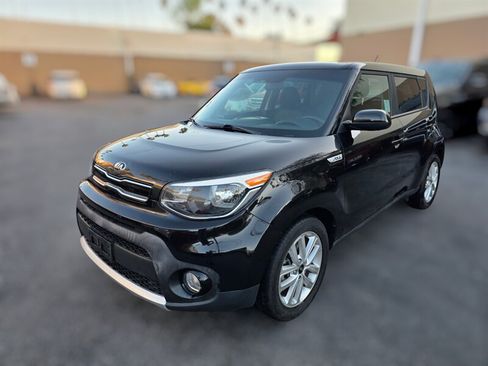 Used 2018 Kia Soul + FWD image 1