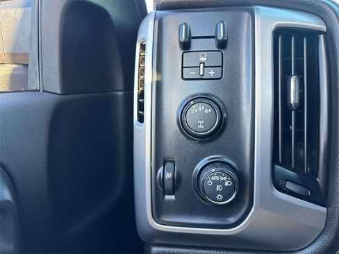 Used 2019 GMC Sierra 2500 SLE image 16