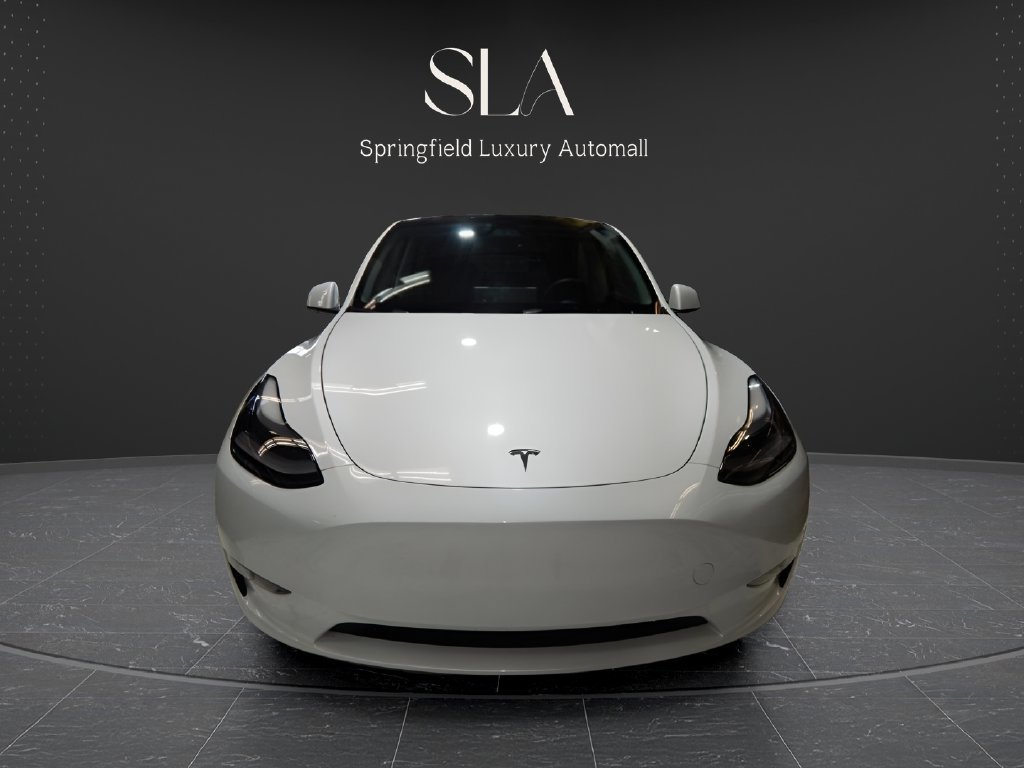 Used 2023 Tesla Model Y Long Range AWD/4WD image 2
