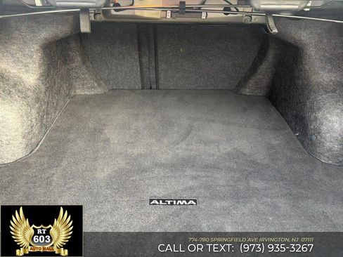 Used 2023 Nissan Altima 2.5 SR FWD image 7