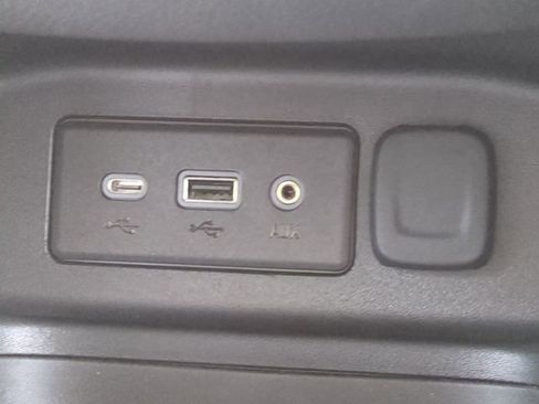 Used 2024 Chevrolet Equinox LT w/ LPO, Floor Liner Package FWD image 26