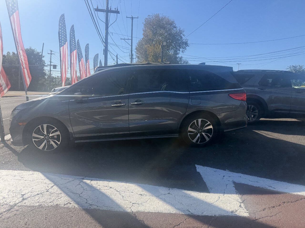 Used 2018 Honda Odyssey Elite image 1