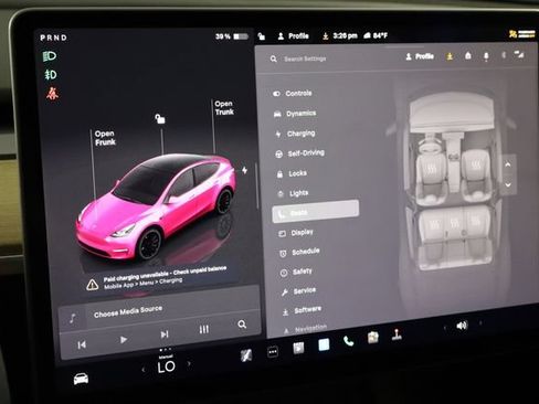 Used 2023 Tesla Model Y Performance AWD/4WD image 27