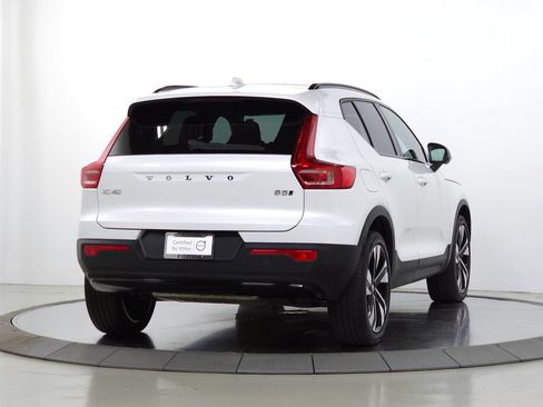 Used 2024 Volvo XC40 B5 Plus w/ Climate Package AWD/4WD image 10