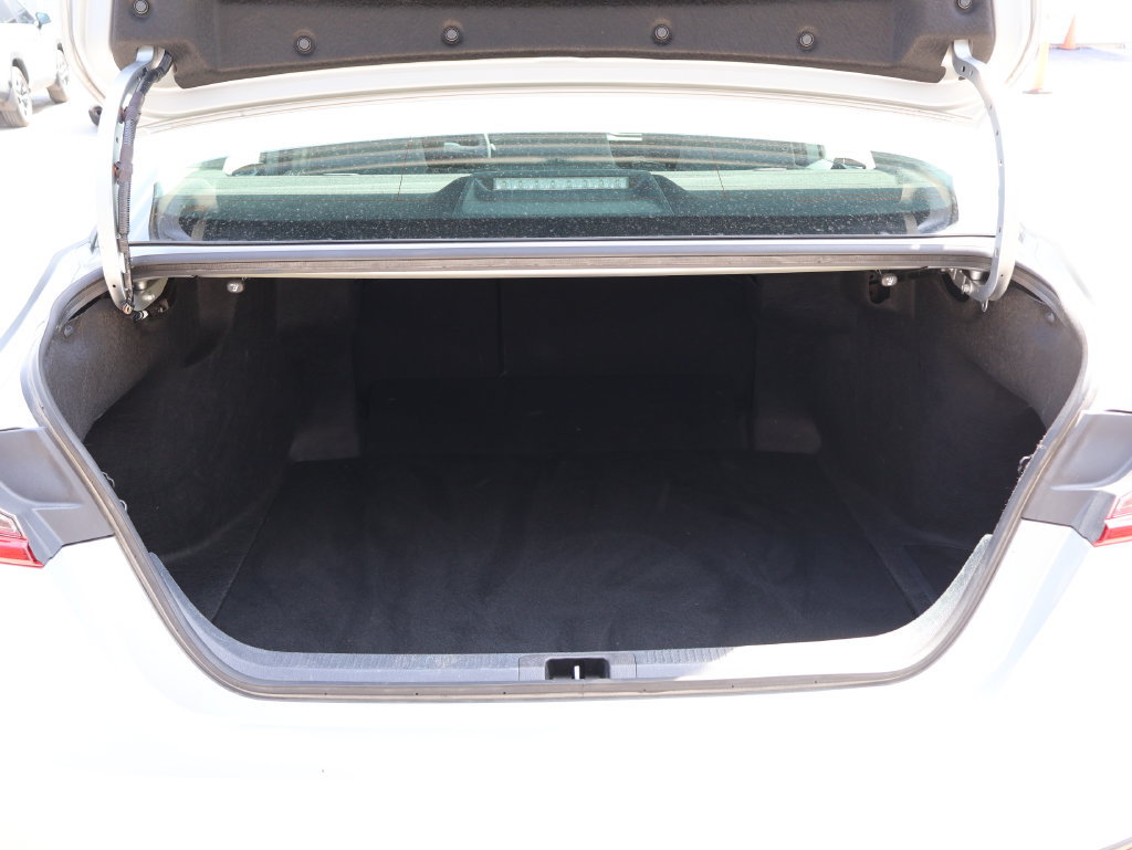Used 2025 Toyota Camry LE FWD image 13