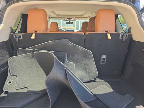 Certified 2025 INFINITI QX60 Sensory w/ Vision Package AWD/4WD image 11