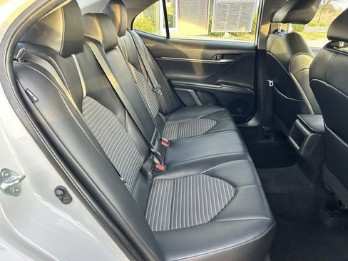 Certified 2022 Toyota Camry SE image 13